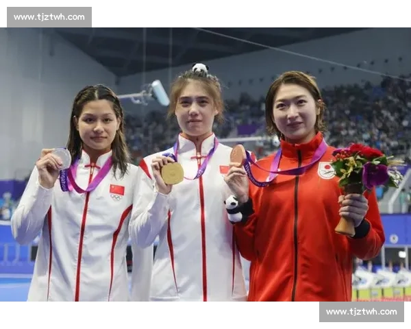 泳池之外的羁绊：张雨霏与池江璃花子的 WAKUKU 之约